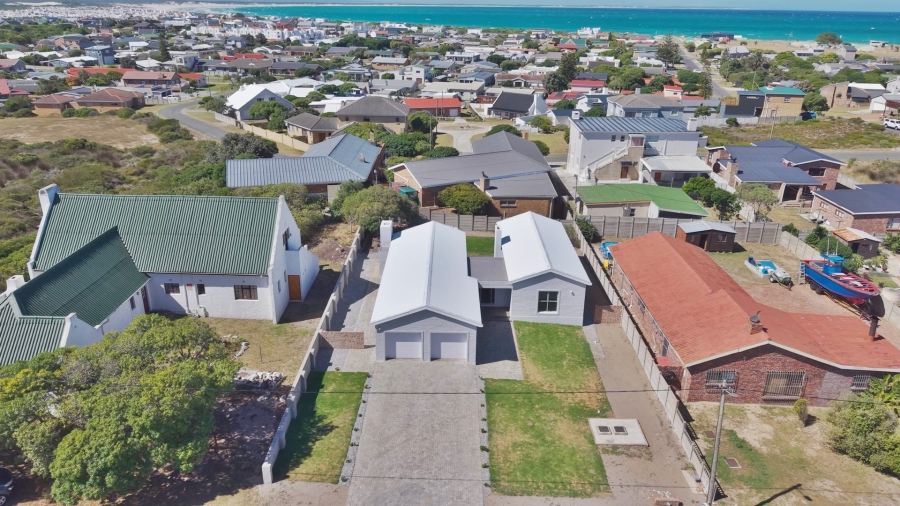 3 Bedroom Property for Sale in Struisbaai Western Cape